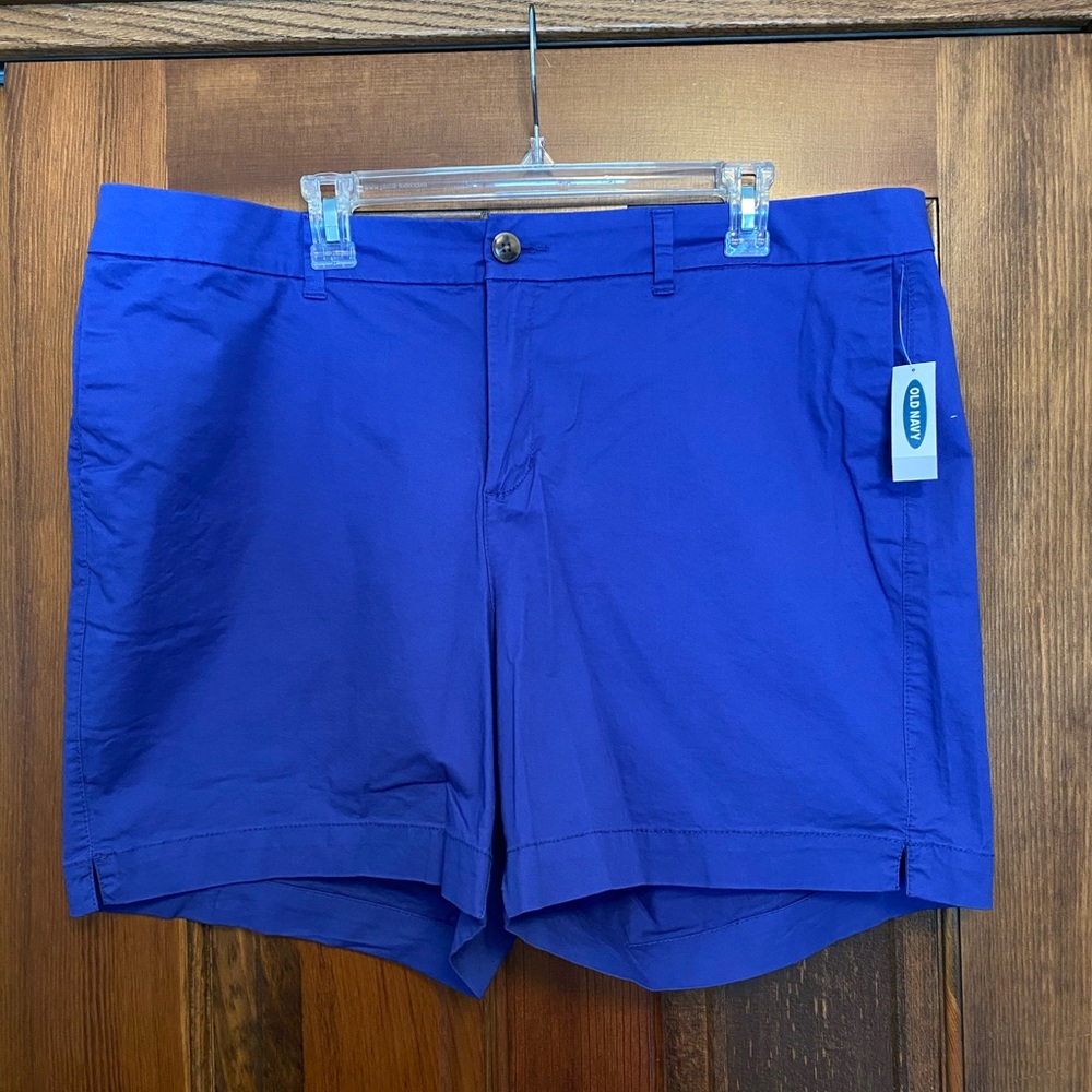 Old Navy Womens Shorts Size 18 NWT